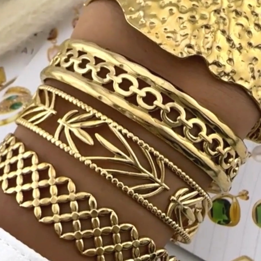 Link Chain Cuff Bangle